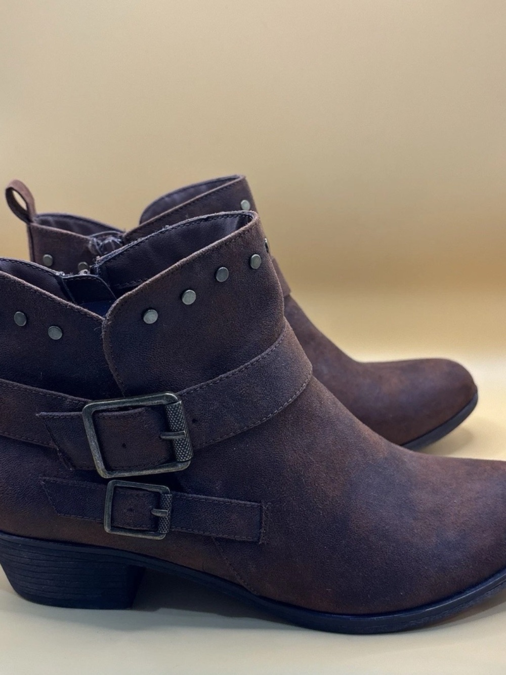 Falls Creek Womens Ankle Boots Size 9 Brown Studded Double Buckle Moto Western - Picture 2 of 10